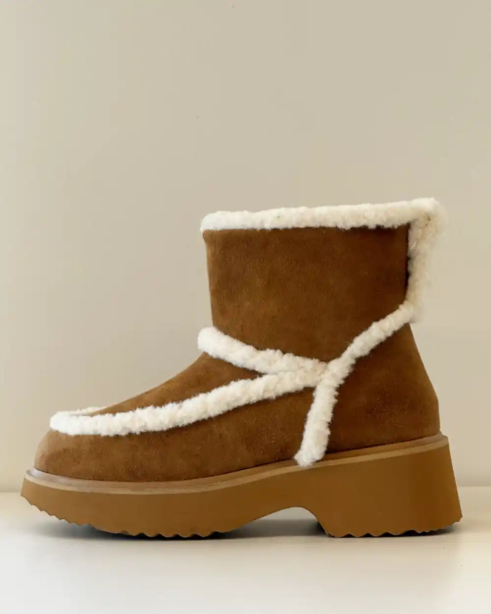 Platform Mouton Boots